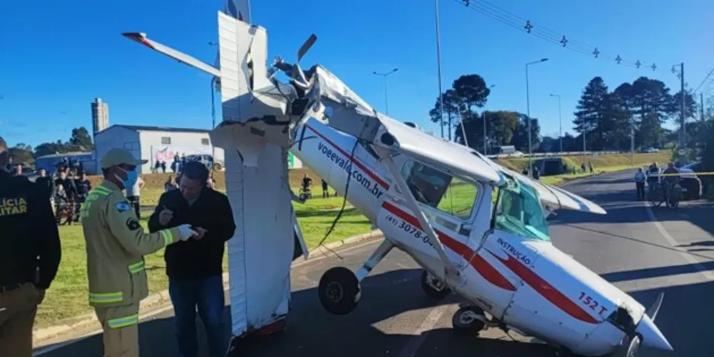 Queda de monomotor aconteceu na tarde desta sexta-feira (14)