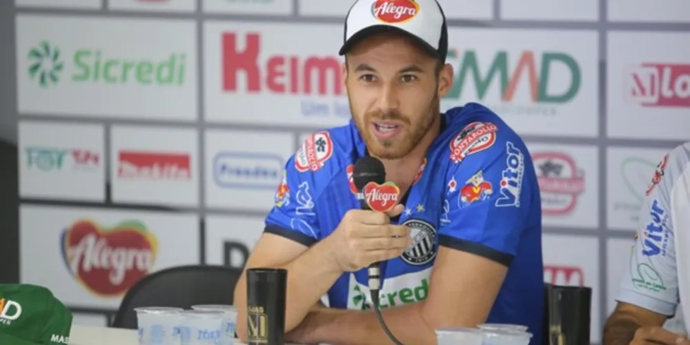 O atleta volta ao Fantasma após ter defendido a camisa do Operário durante três anos; Clube também anuncia saída do atacante Guilherme Pira