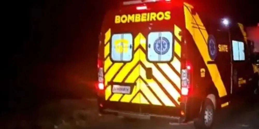 Acidente aconteceu por volta das 20h40 desta sexta-feira