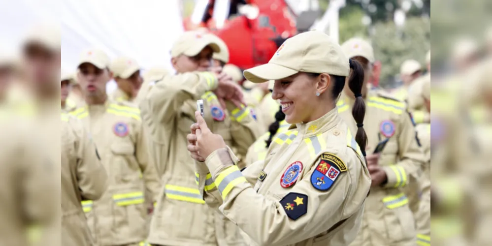 A remuneração inicial é de R$ 3.776,22, referente ao cargo de Cadete Bombeiro Militar