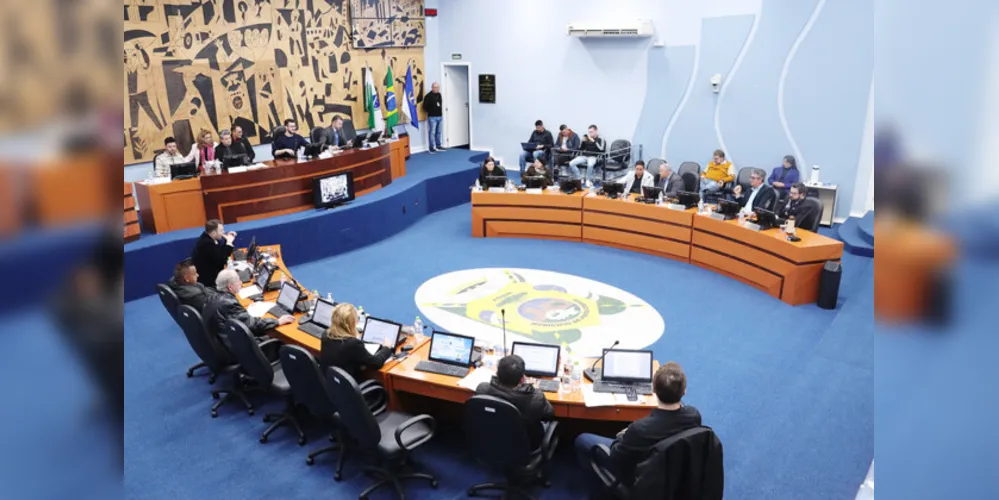Todos os servidores foram liberados, considerando a impossibilidade de continuação dos trabalhos.