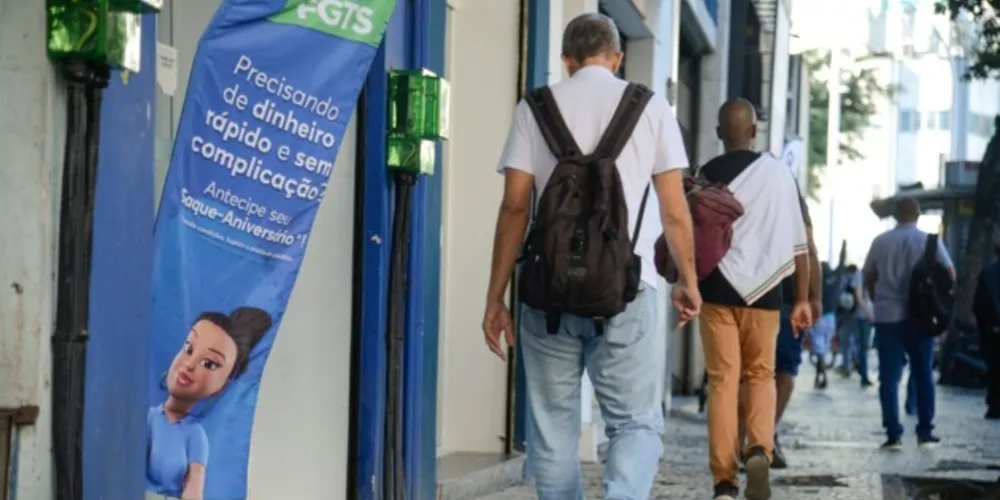 Número de dívidas em atraso no Brasil, em abril deste ano, cresceu 18,42% em relação ao mesmo período do ano passado