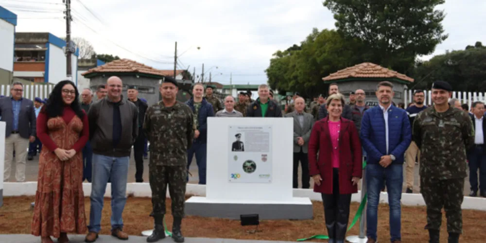 Como parte da programação de aniversário, foi realizada a inauguração da Praça do Centenário, na Avenida General Carlos Cavalcanti