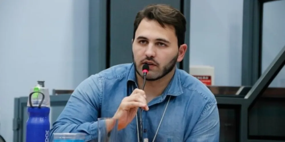 Felipe Passos passou a ser investigado após denúncias de ex-assessores