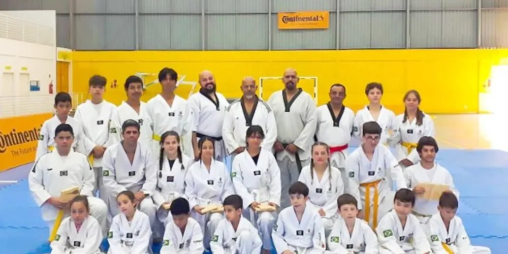 Atualmente 70 alunos fazem parte do projeto que visa o incentivo a prática e desenvolvimento dentro do taekwondo