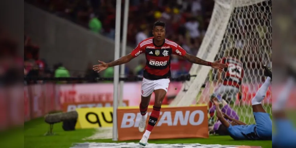 Bruno Henrique (foto) volta a marcar após 10 meses fora por lesão