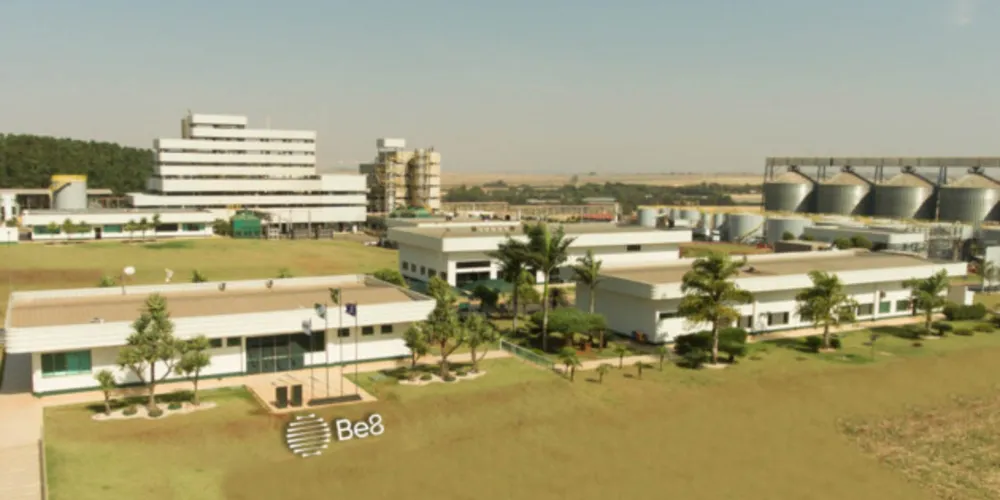 A nova planta terá capacidade de processamento de 5.000 toneladas por dia de soja para produção de óleo, farelos e casca de soja; A nova planta terá capacidade de processamento de 5.000 toneladas por dia de soja para produção de óleo, farelos e casca de soja