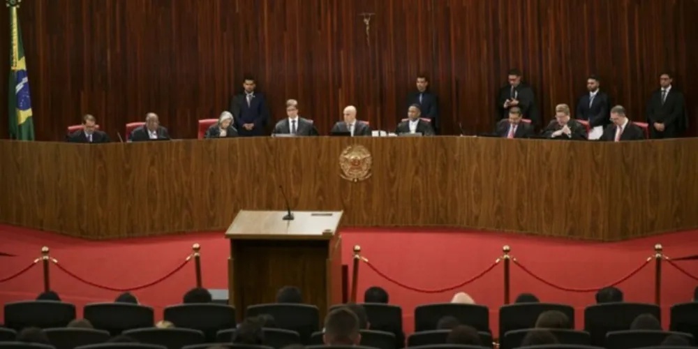 No entendimento de Gonet, Bolsonaro cometeu abuso de poder público por transformar o evento com embaixadores em “ato eleitoreiro”