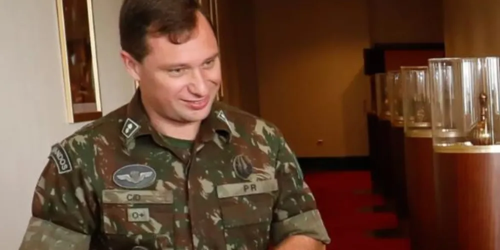 Mauro Cid ficou em silêncio durante seu depoimento à Polícia Federal (PF)