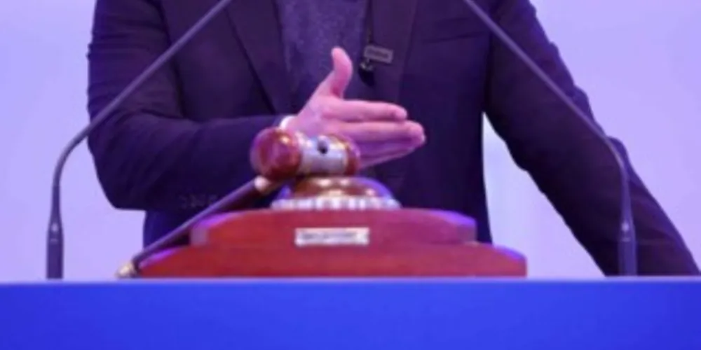 A empresa vencedora será responsável por realizar investimentos de aproximadamente R$ 1,2 bilhão em esgotamento sanitário