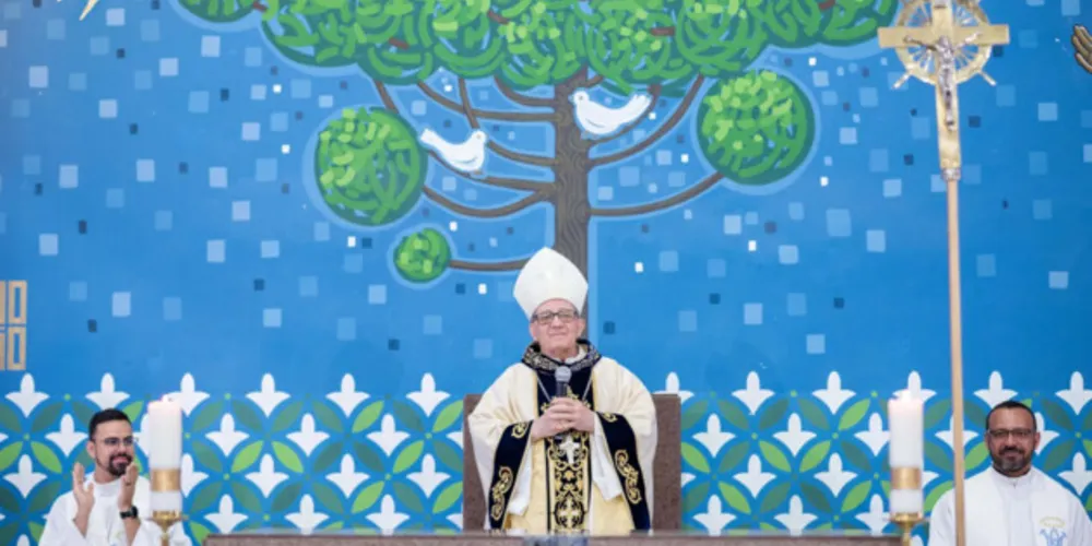 Dom Sergio, ano passado, celebrou o terceiro dia da missa novena