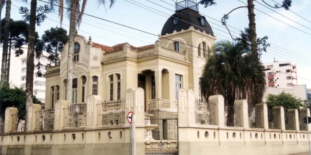 Mansão Vila Hilda é um dos ícones representativos da história de Ponta Grossa