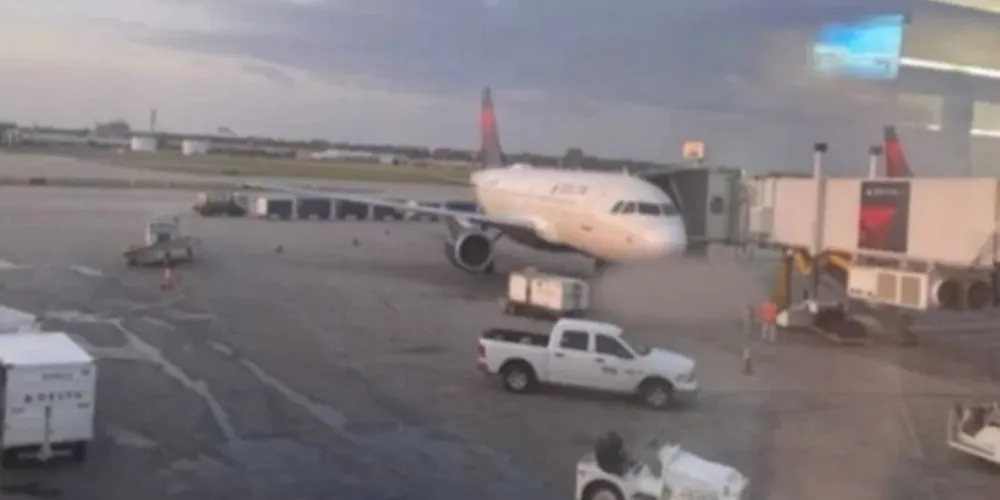 Vítima realizava trabalhos de auxílio a aeronaves em terra quando se aproximou o avião em movimento