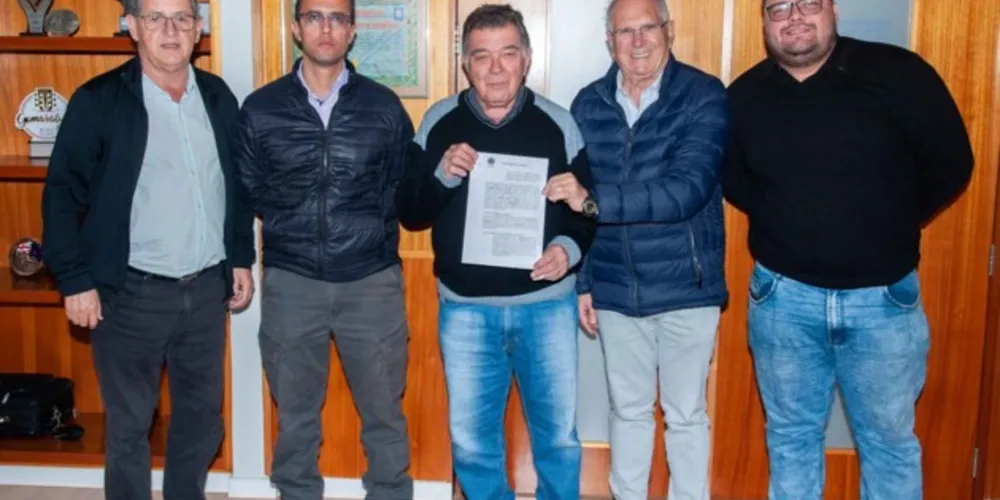 Além do prefeito Dr. Márcio, a solenidade contou com a presença de secretários municipais e lideranças do setor de segurança pública