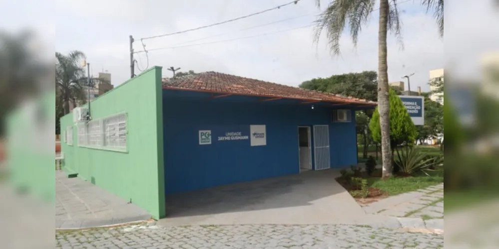 Salas de vacina ficam sem atendimento após vendaval em PG