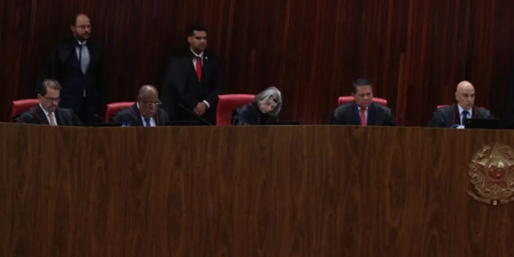 Placar neste momento é de 3 a 1 contra Bolsonaro