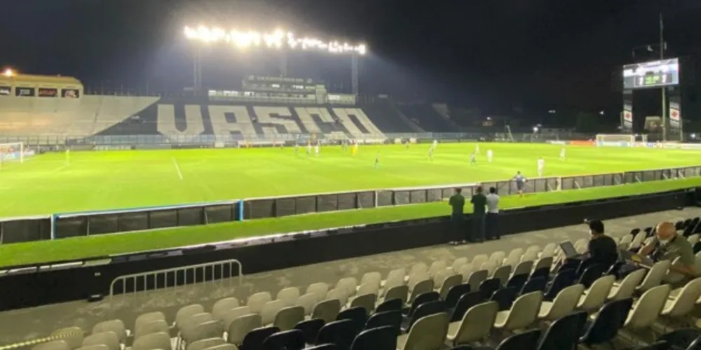 O Vasco tem a chance de superar a frustração do empate em 1 a 1 casa com o Coritiba a última quarta (10)