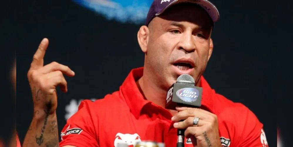 Nesta segunda, Wanderlei pediu ajuda para pagar suas dívidas