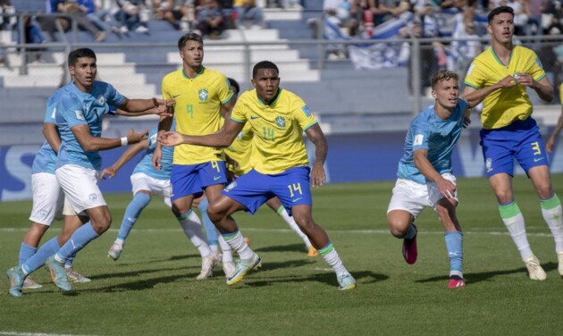 Seleção masculina cai por 3 a 2 em jogo muito movimentado contra Isarael