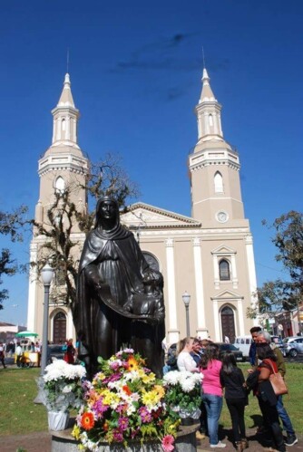 Paróquia Sant'Ana, de Castro, chega a marca histórica