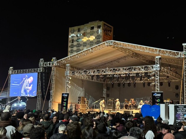 Frio não espantou os milhares de ponta-grossenses que foram curtir o evento