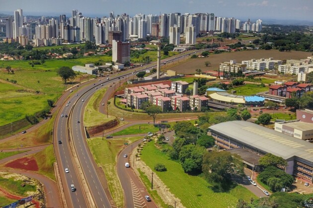 Os recursos referem-se à parcela da arrecadação de impostos do Paraná cuja transferência ao nível municipal estabelecida pela Constituição
