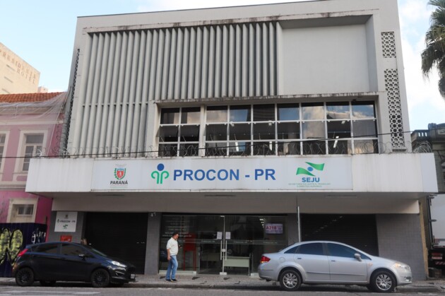 A empresa possui diversas salas de cinema em Curitiba, Londrina e Paranaguá