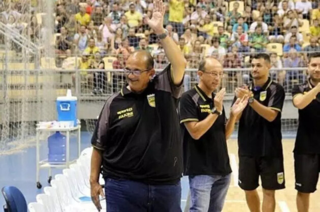 O lendário treinador comandou a Seleção Brasileira e as seleções de Paraguai e Guatemala