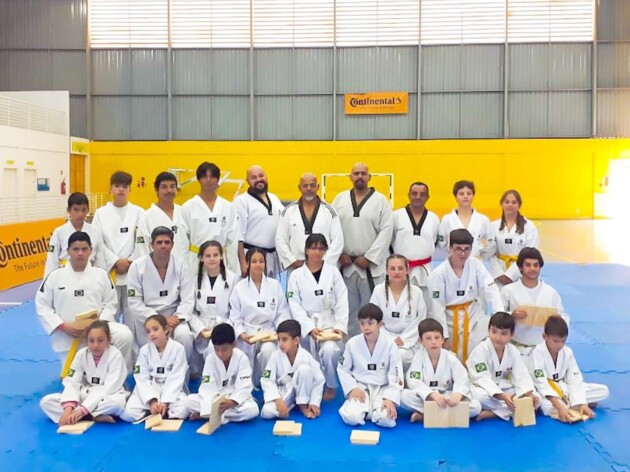 Atualmente 70 alunos fazem parte do projeto que visa o incentivo a prática e desenvolvimento dentro do taekwondo