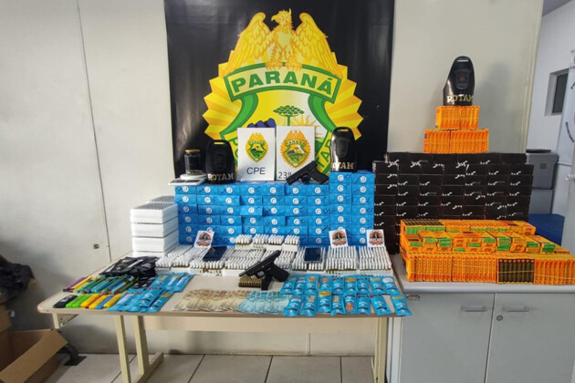 Ao todo, foram apreendidos 1.570 Vapers, 1.149 refis e 38 canetas prontas com maconha