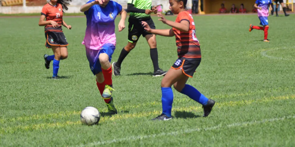 A etapa de futebol de campo da 69ª edição dos JEPS é disputada em duas categorias – de 12 a 14 anos (Ensino Fundamental) e 15 a 17 anos (Ensino Médio)