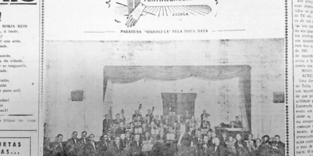 A coluna “Pontificando”, assinada por J. Copla e publicada no Jornal da Manhã de 12 de julho de 1962 destacou o oitavo aniversário da Orquestra Sinfônica de Ponta Grossa