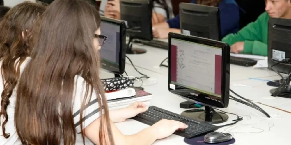 Os candidatos aprovados podem participar em um estágio de 12 semanas