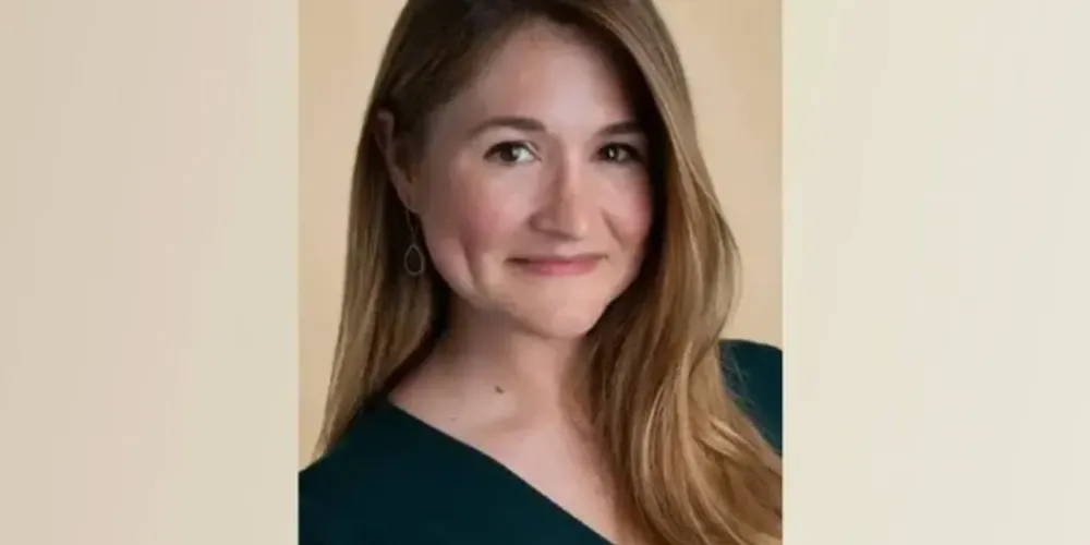 O marido e os filhos de Adrienne, Leanna, 14, e Mason, 11, sobreviveram ao acidente