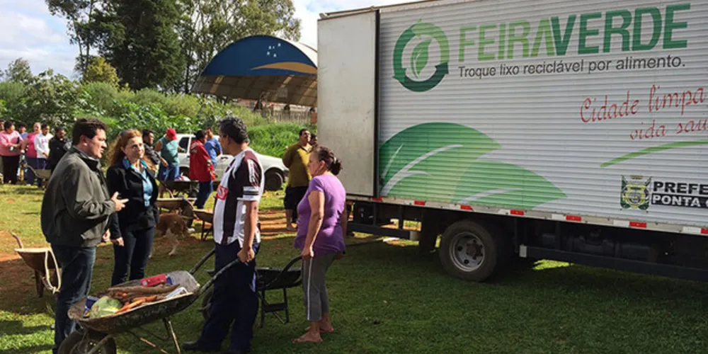 Feira Verde de Ponta Grossa volta com a troca por créditos do transporte coletivo