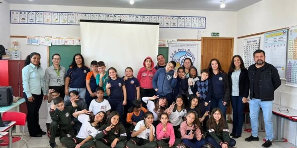 Professora destacou que classe pôde criar sua própria notícia com base na visita