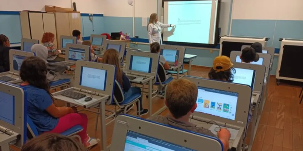 Professora destaca que atividades do gênero têm estimulado criatividade dos alunos