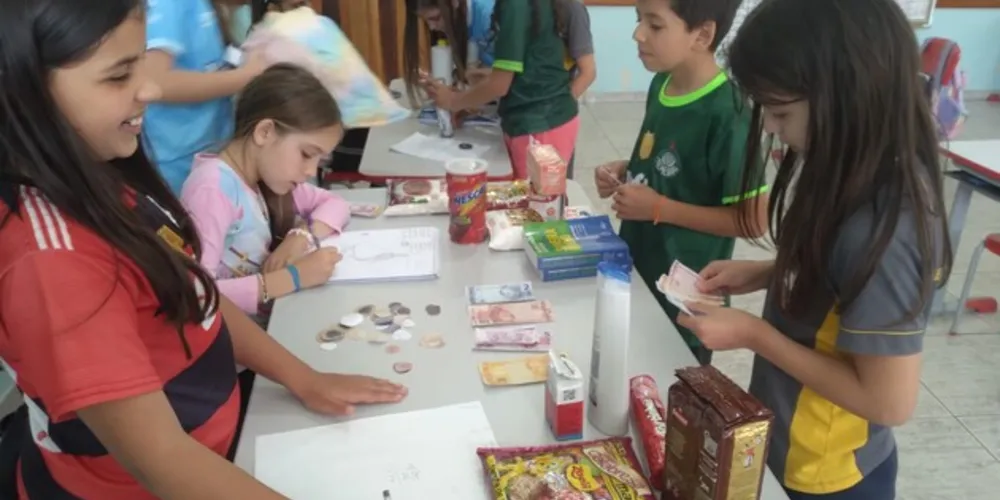 Estudantes puderam aplicar conceitos de forma prática em sala de aula