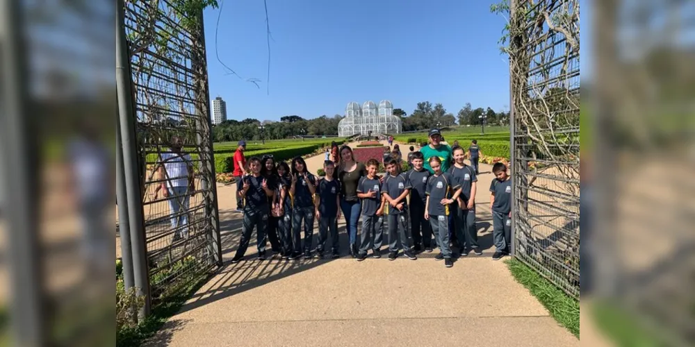 Museu Oscar Niemeyer, Jardim Botânico e Parque Barigui foram locais de visitação da turma