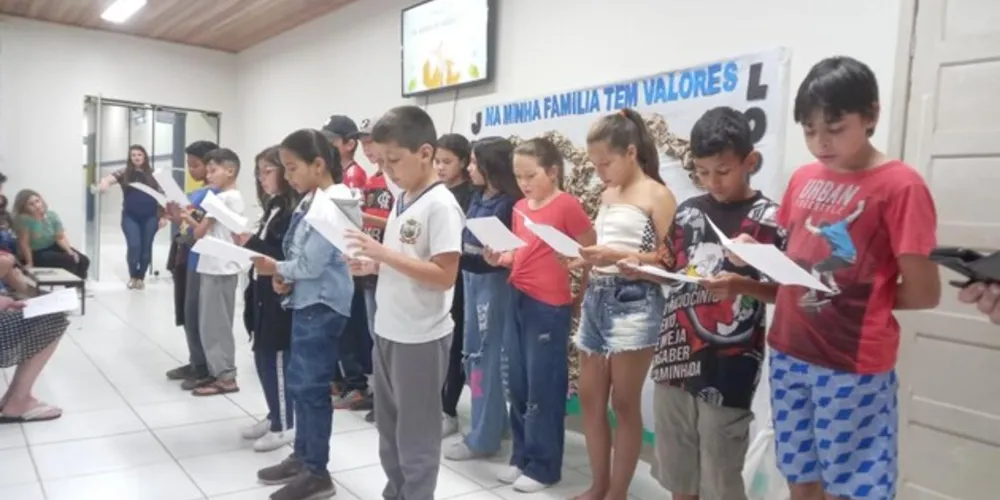 Alunos foram protagonistas e alvos centrais de toda a dinâmica