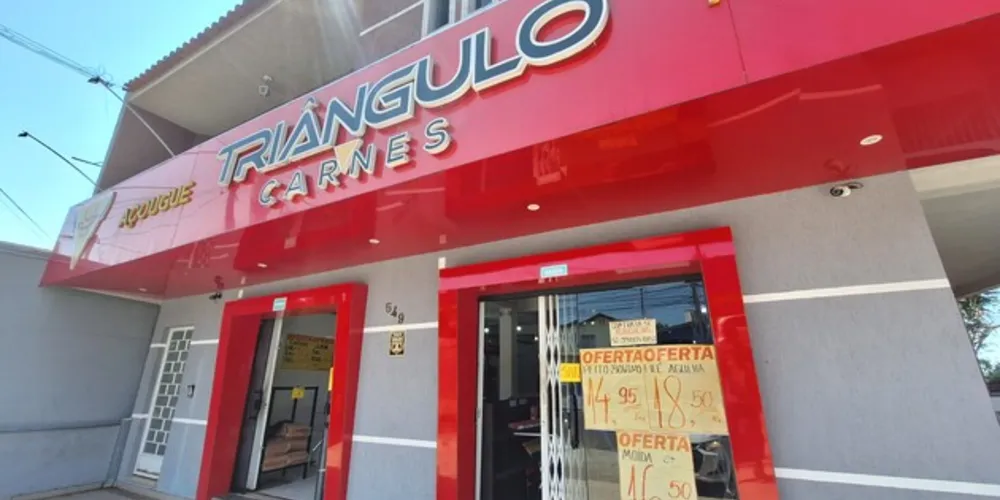 #CHURRASCO 🗣➡ Triângulo carnes está com novas opções de kits semanais e kit churrasco para seu final de semana.