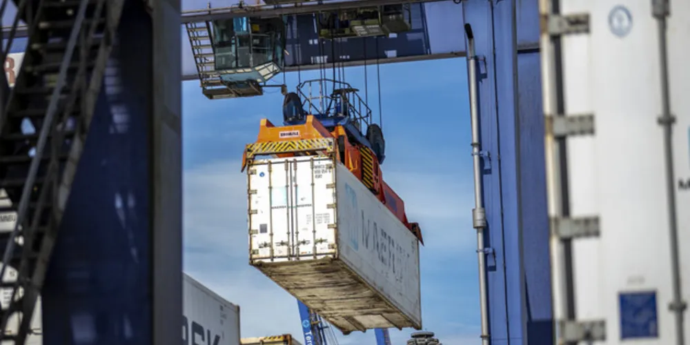 Portos do Paraná movimentam 6% a mais de cargas no acumulado do ano