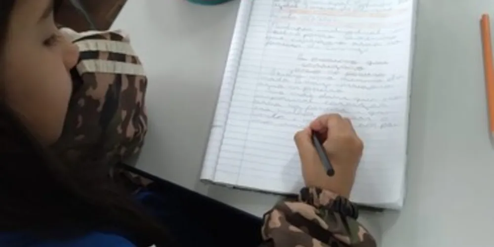 As atividades envolveram produções textuais elaboradas pelos alunos