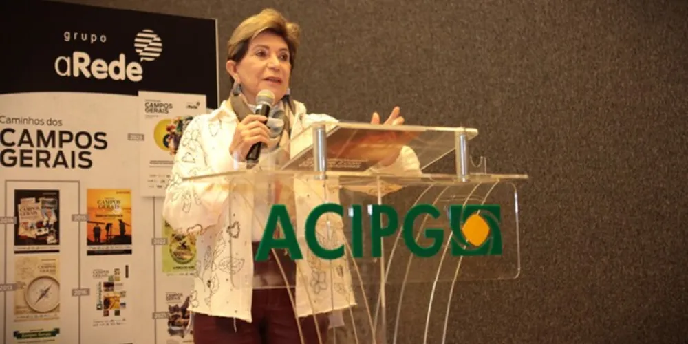 Elizabeth Silveira Schmidt, prefeita de Ponta Grossa