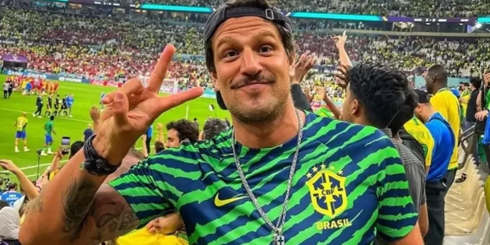 Os médicos tentaram reanimá-lo, mas ele chegou sem vida ao hospital