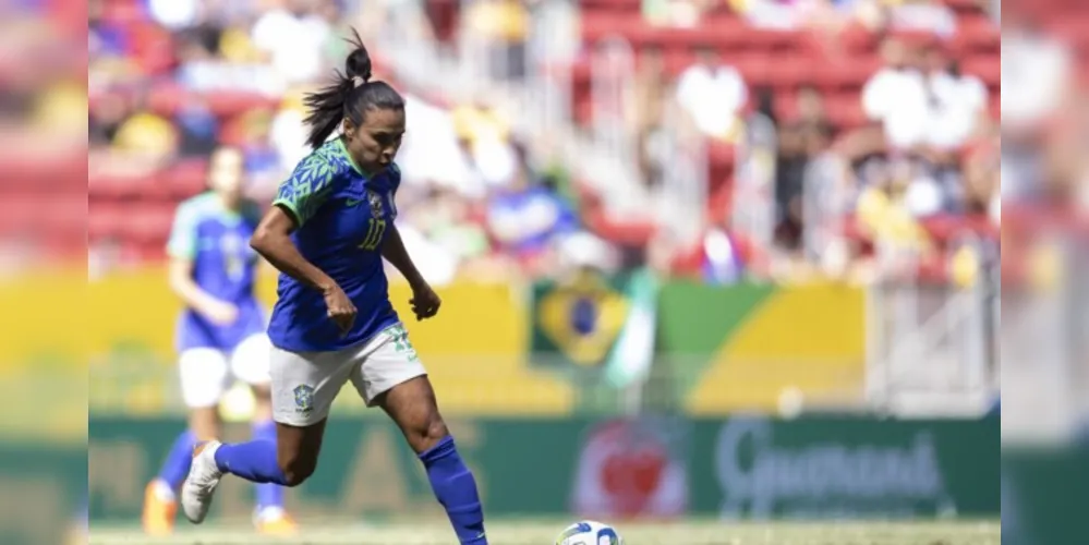 A estreia da seleção brasileira feminina acontece nesta segunda-feira (24), a partir das 8h, horário de Brasília