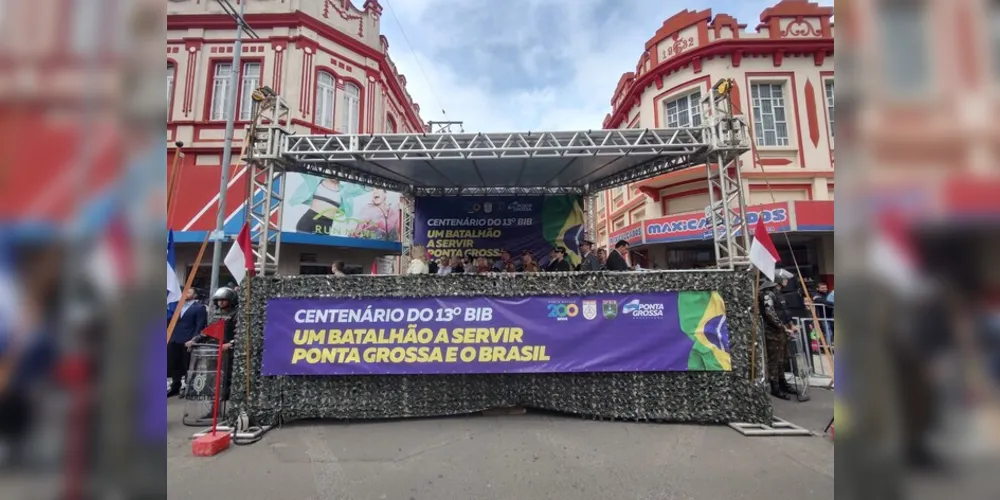 Desfile da Independência em Ponta Grossa começou por volta das 10 horas, desta quinta-feira (07)