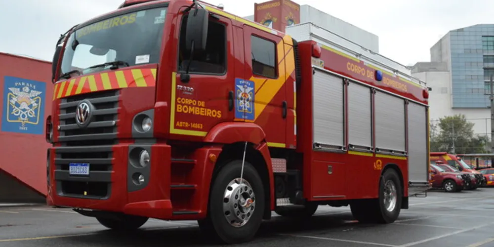 Equipes do Corpo de Bombeiros foram acionadas para atender o caso