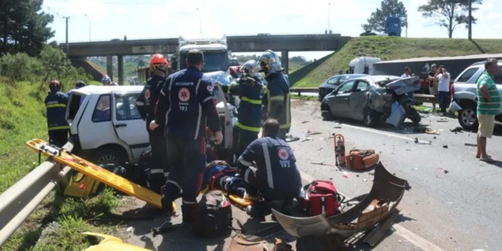 Equipes do Samu e do Siate foram acionadas para a ocorrência