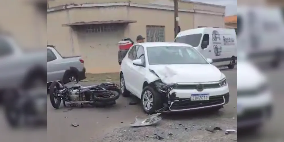 Colisão aconteceu entre uma motocicleta e um carro